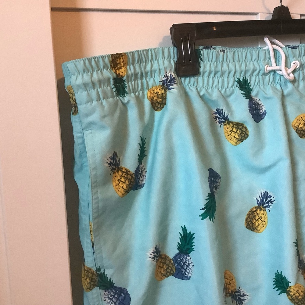 Old Navy Printed Swim Trunks for Men New size XXLARGE - Picture 10 of 13